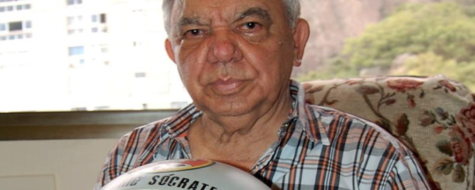 Noite Oficial: Entrevista com Brigadeiro. Sócrates Monteiro